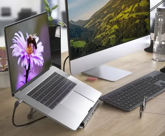 Czy da się użyć laptopa jako monitor i cieszyć się lepszym obrazem?